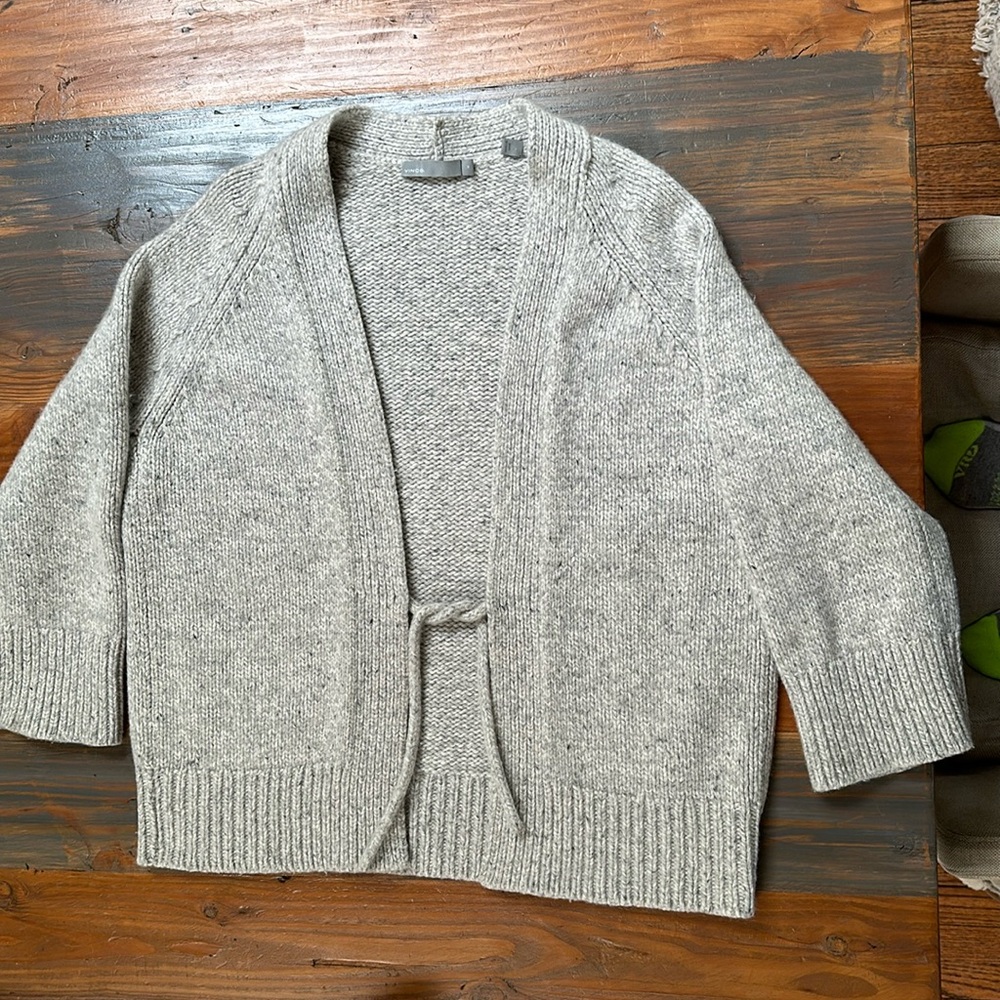 VINCE Heavier weight warm sweater
